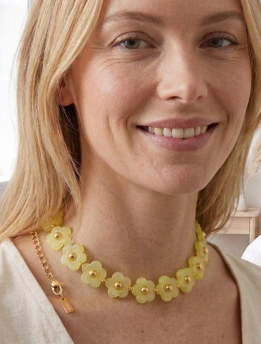 Bloemenmotief ketting - Geel