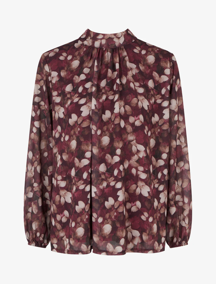Blouse van vloeiende stof met bladdessin en koordjes. - Pruim