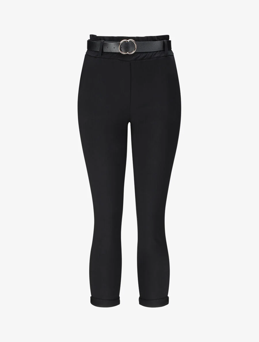 Een effen paper bag broek met riem - Zwart