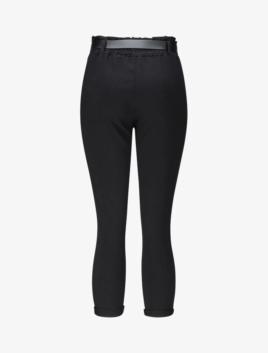 Een effen paper bag broek met riem - Zwart - Image 2