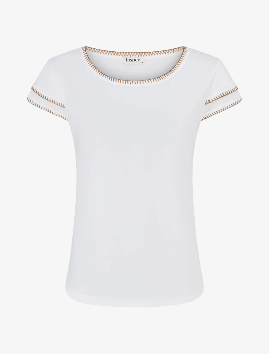 Effen T-shirt met gestileerde korte mouwen. - Wit