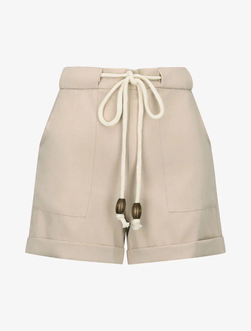 Korte broek met grote opgestikte zakken - beige