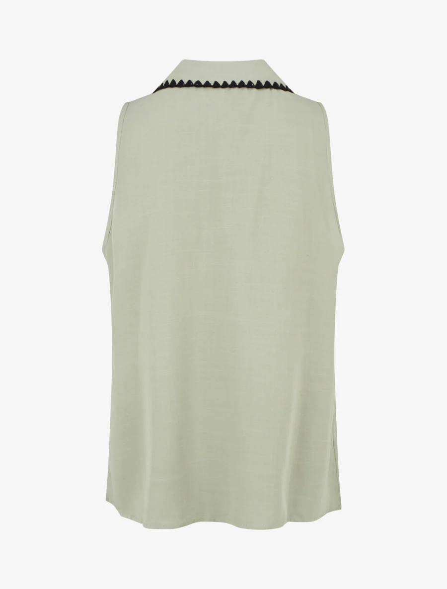 Mouwloze blouse met geborduurde kraag - Amandelgroen - Image 2