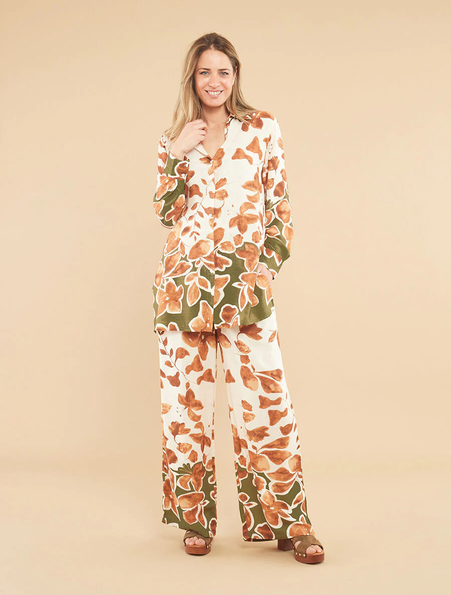Overhemd en broek met bloemen print - Bruin