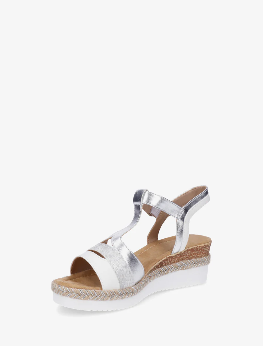 Parelmoeren sandalen met een fantasie T-bandje. - Wit - Image 3