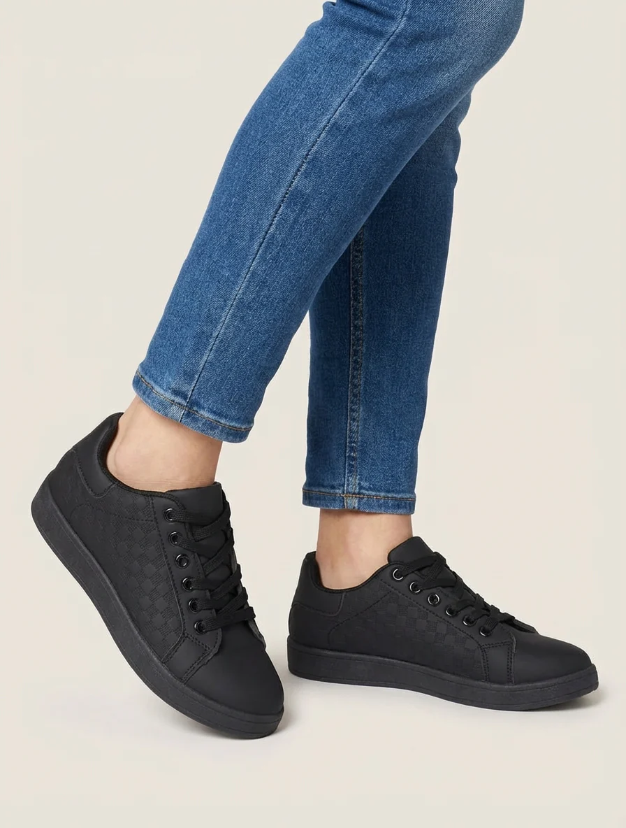 Schoenen van imitatieleer met ruitjesmotief - Zwart - Image 5