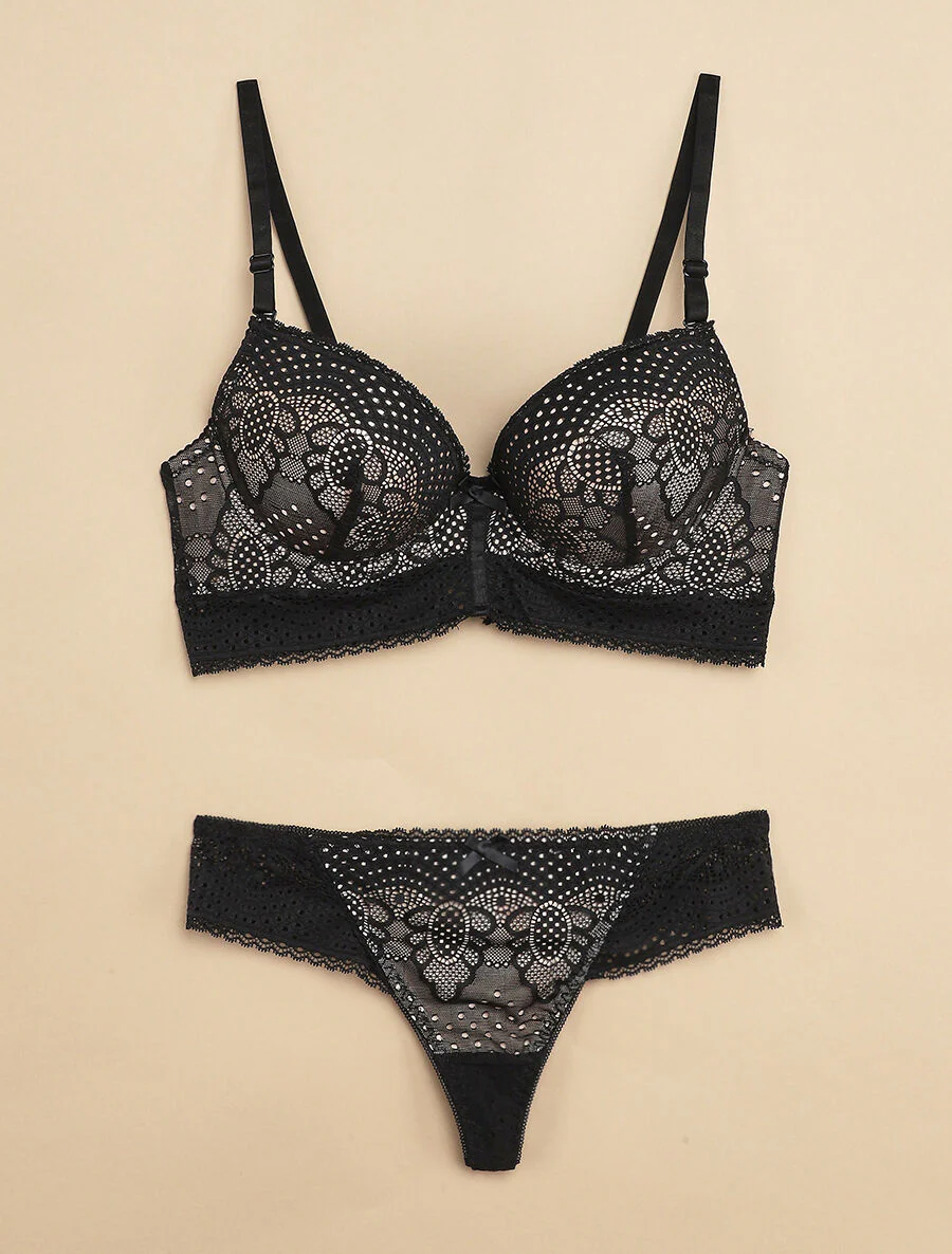 Set met brede boord in geprikte kant en string - Zwart/nude