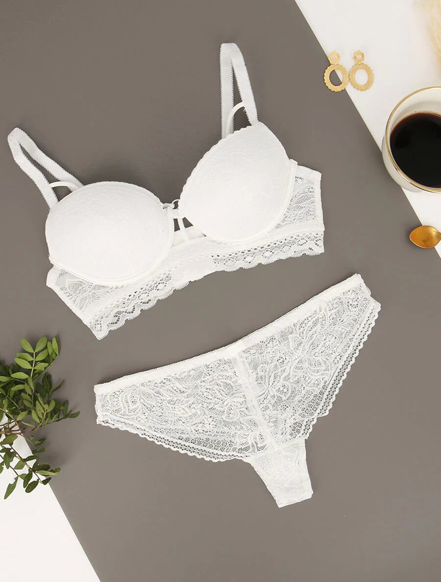 Set met kanten randen en lace out - Wit