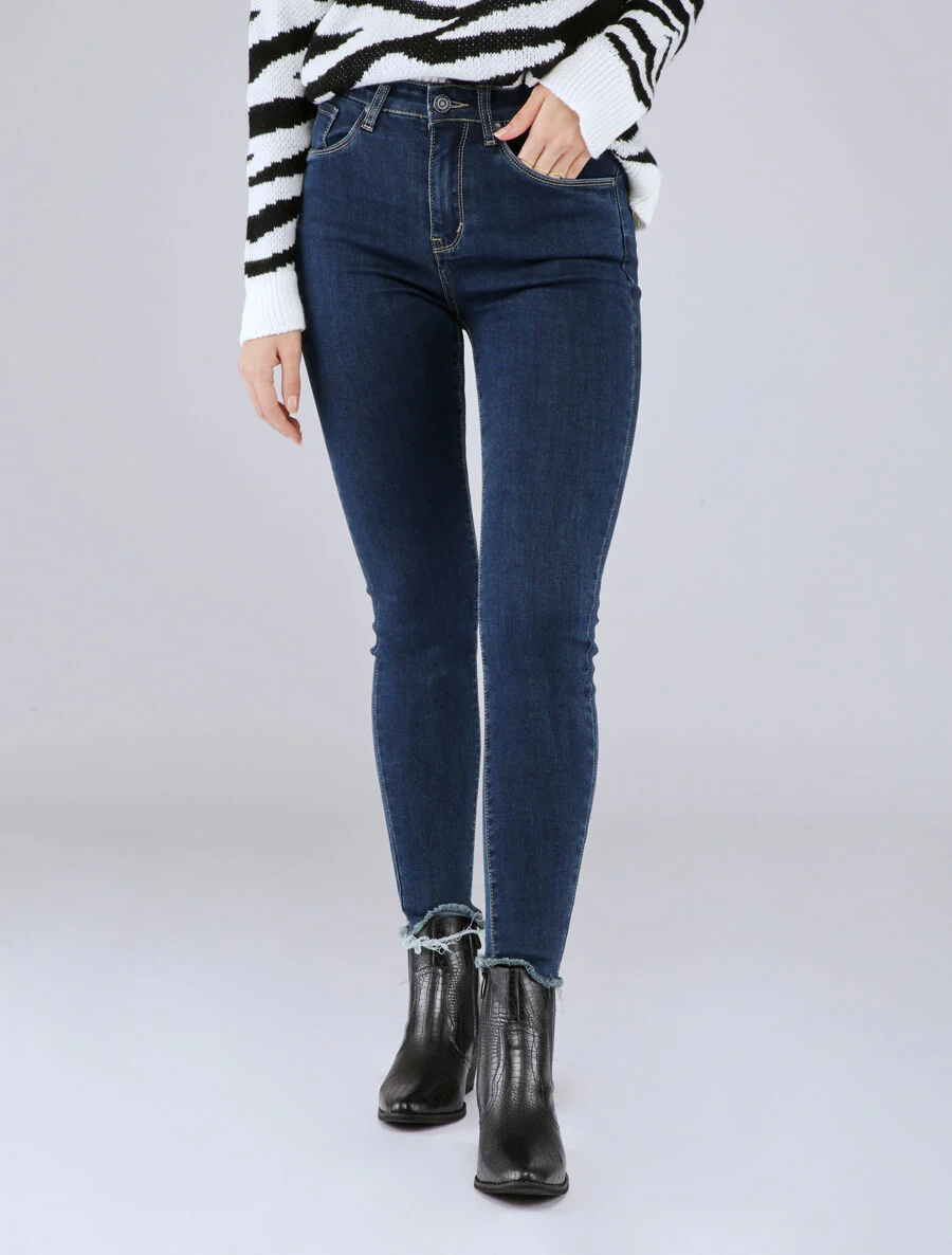 Skinny jeans met standaard taille en onafgewerkte randen - Donkerblauw