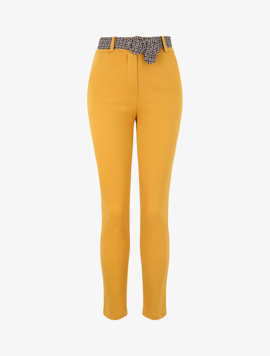 Slim fit broek met grafische geprinte riem - Mosterdgeel