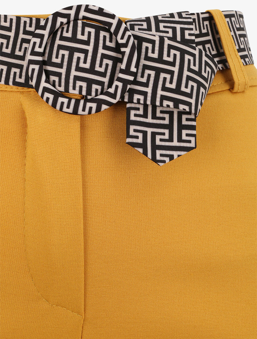 Slim fit broek met grafische geprinte riem - Mosterdgeel - Image 3