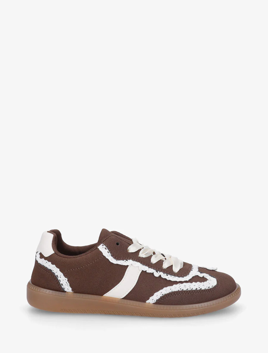 Sneakers van suèdine met haakdetail - Bruin