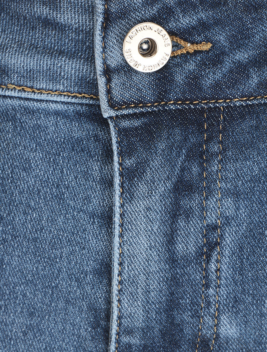 Standaard taille. nauwsluitende denim shorts - blauw - Image 3