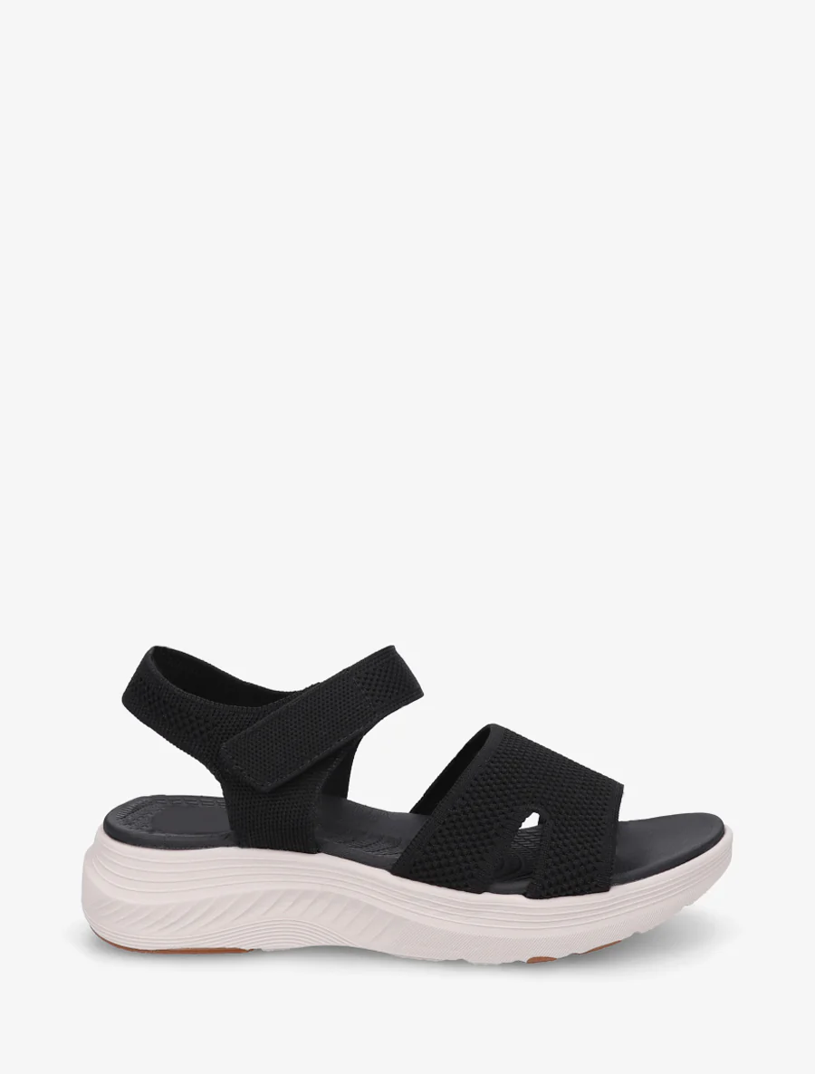 Stofsandalen met klittenband. - Zwart